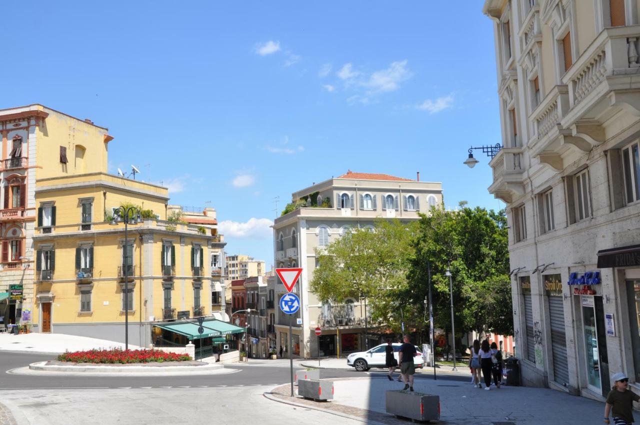 Eva Luxury Rooms Cagliari Exterior photo